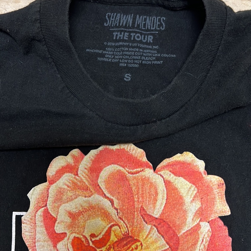 Shawn Mendes Tour Merch - Picture 3 of 3